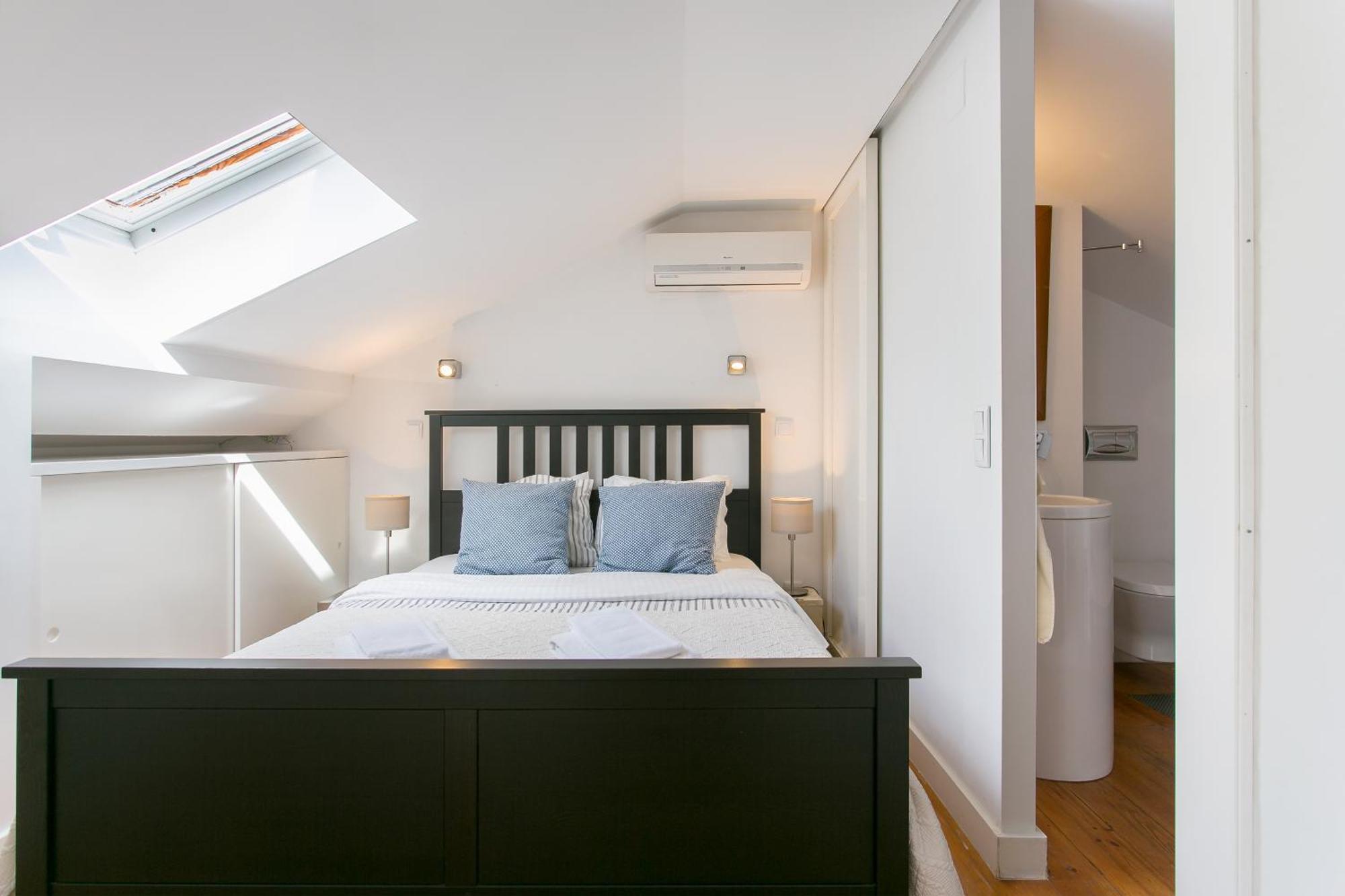 Loft Bairro Alto Apartment Lisbon Luaran gambar