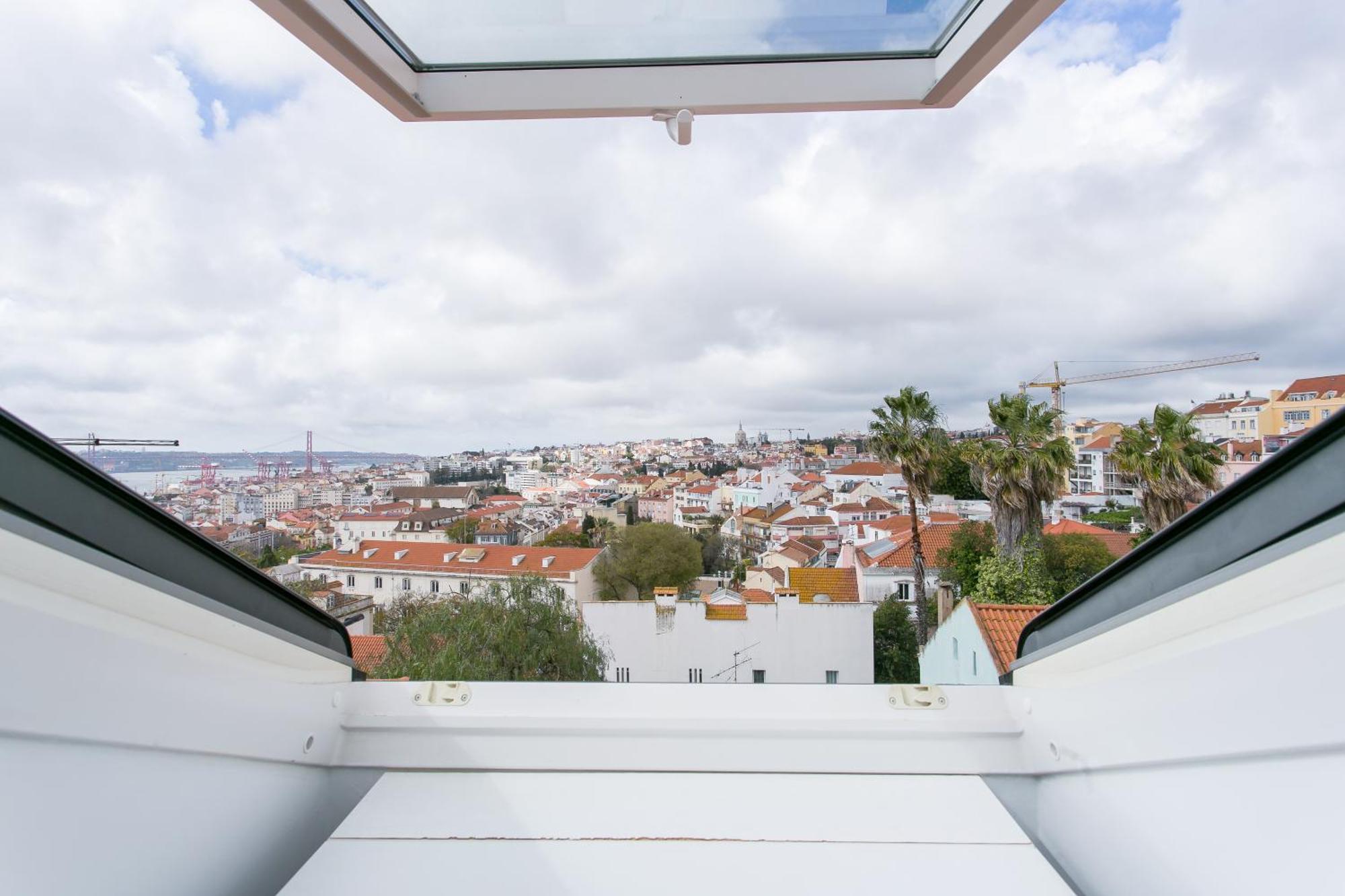 Loft Bairro Alto Apartment Lisbon Luaran gambar