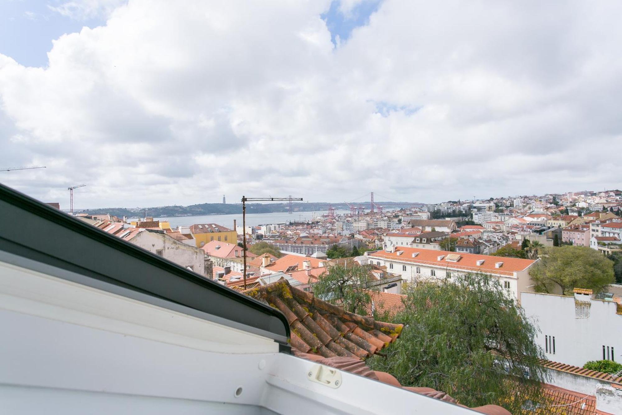 Loft Bairro Alto Apartment Lisbon Luaran gambar